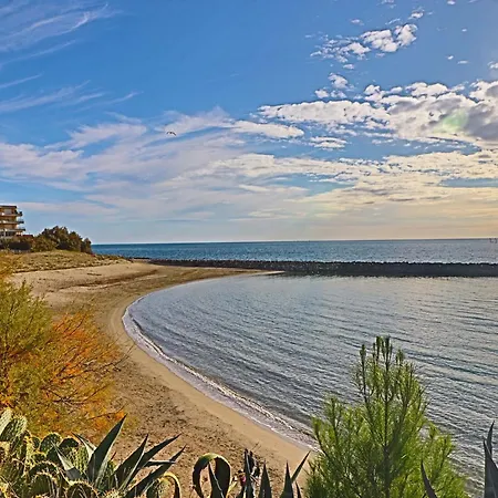 Апартаменты T2 Avec Parking En Front De Mer, Acces - Fr-1-472-216 *